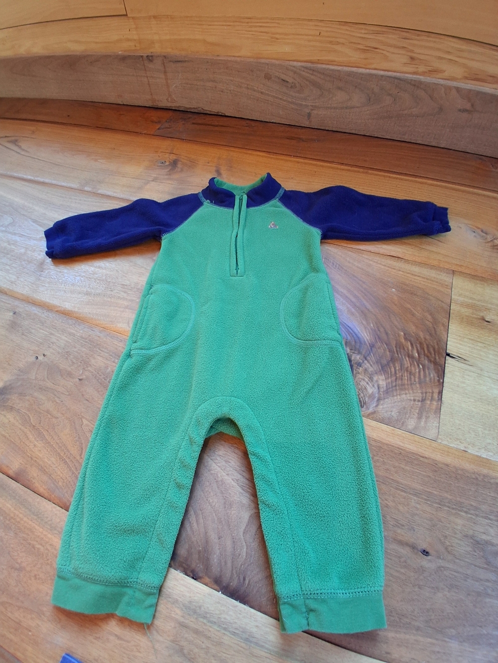 BabyGap One Piece Cozy Green & Navt Fleece Vintage With Bear 6-9 Months